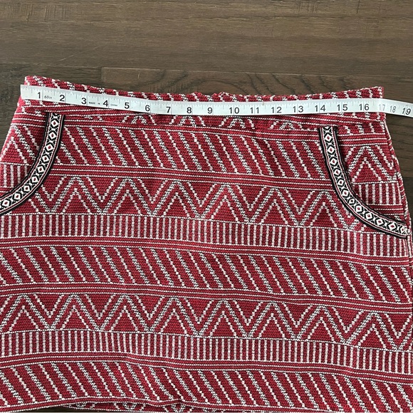 JustFab Skirt - Picture 4 of 10